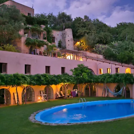 Mansion In Capo Vaticano With Sea Views