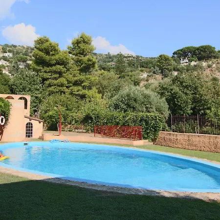 Mansion In Capo Vaticano With Sea Views
