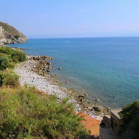 Mansion In Capo Vaticano With Sea Views