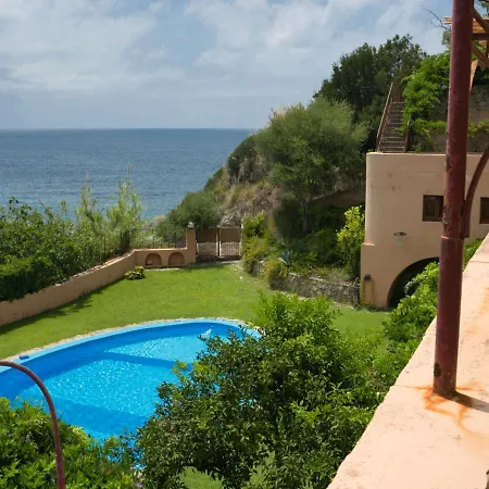 Mansion In Capo Vaticano With Sea Views